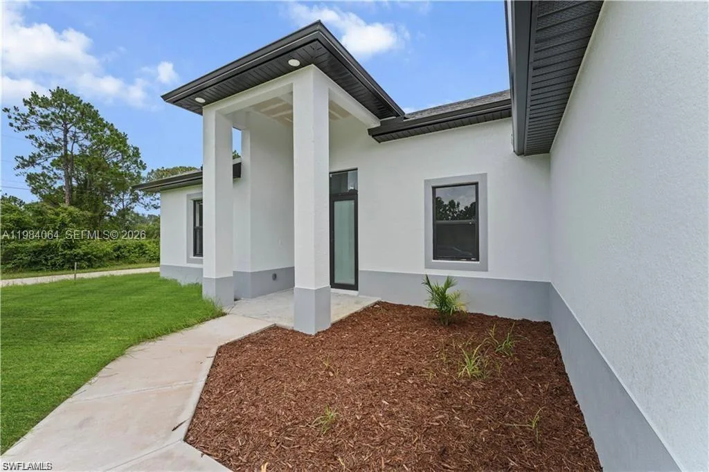1210 CLAYTON, Lehigh Acres, FL 33972