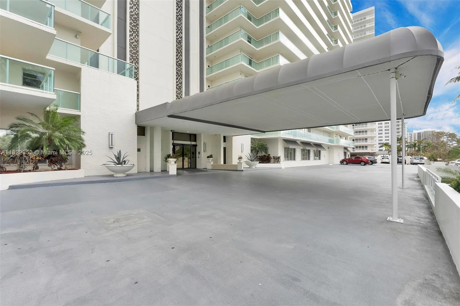 3900 Galt Ocean Dr # 506, Fort Lauderdale, FL 33308 photo 2