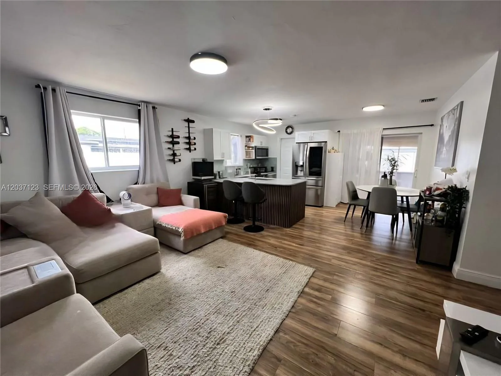 3221 NW 182nd St, Miami Gardens, FL 33056
