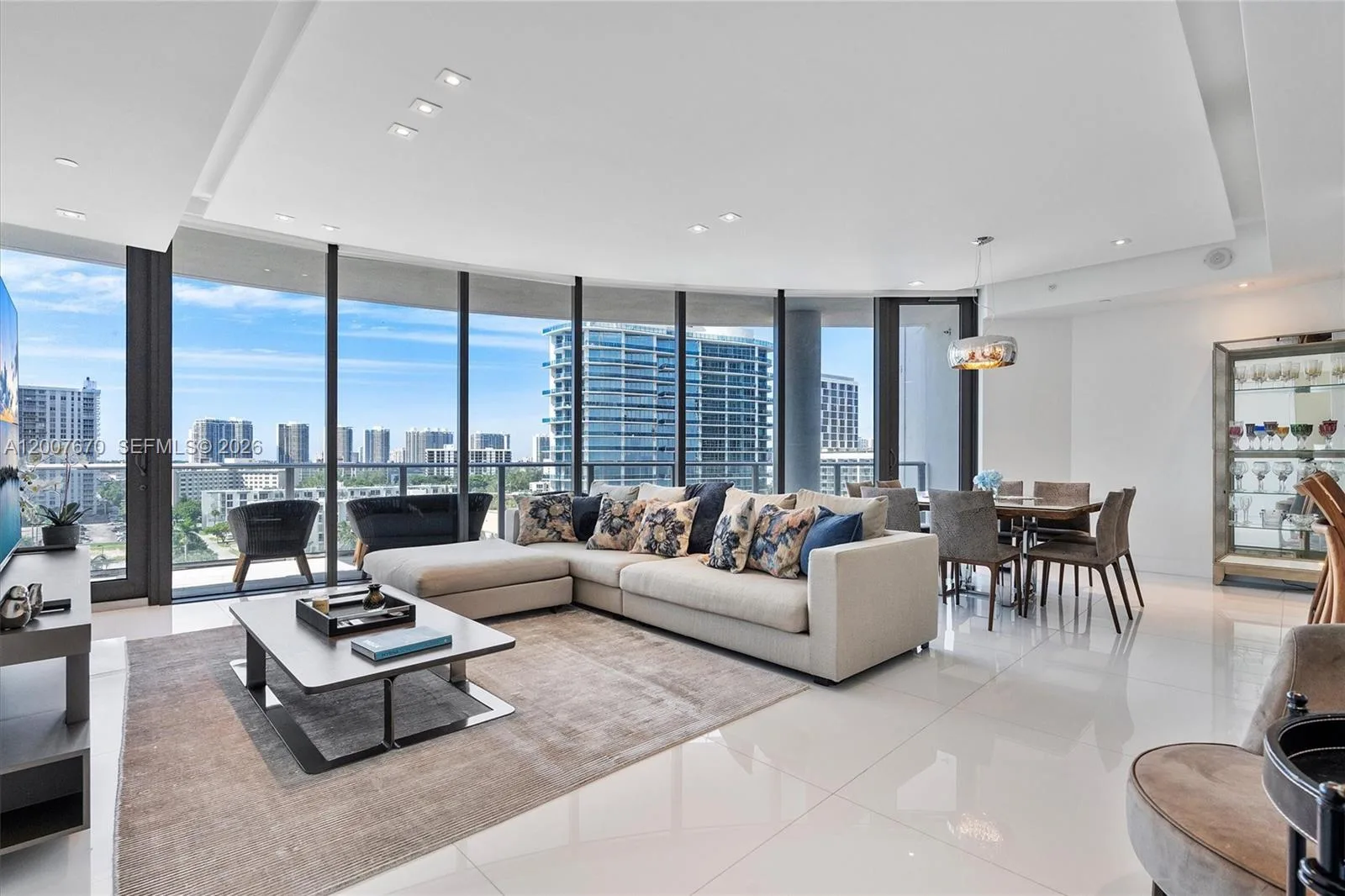 17475 Collins Ave # 504, Sunny Isles Beach, FL 33160