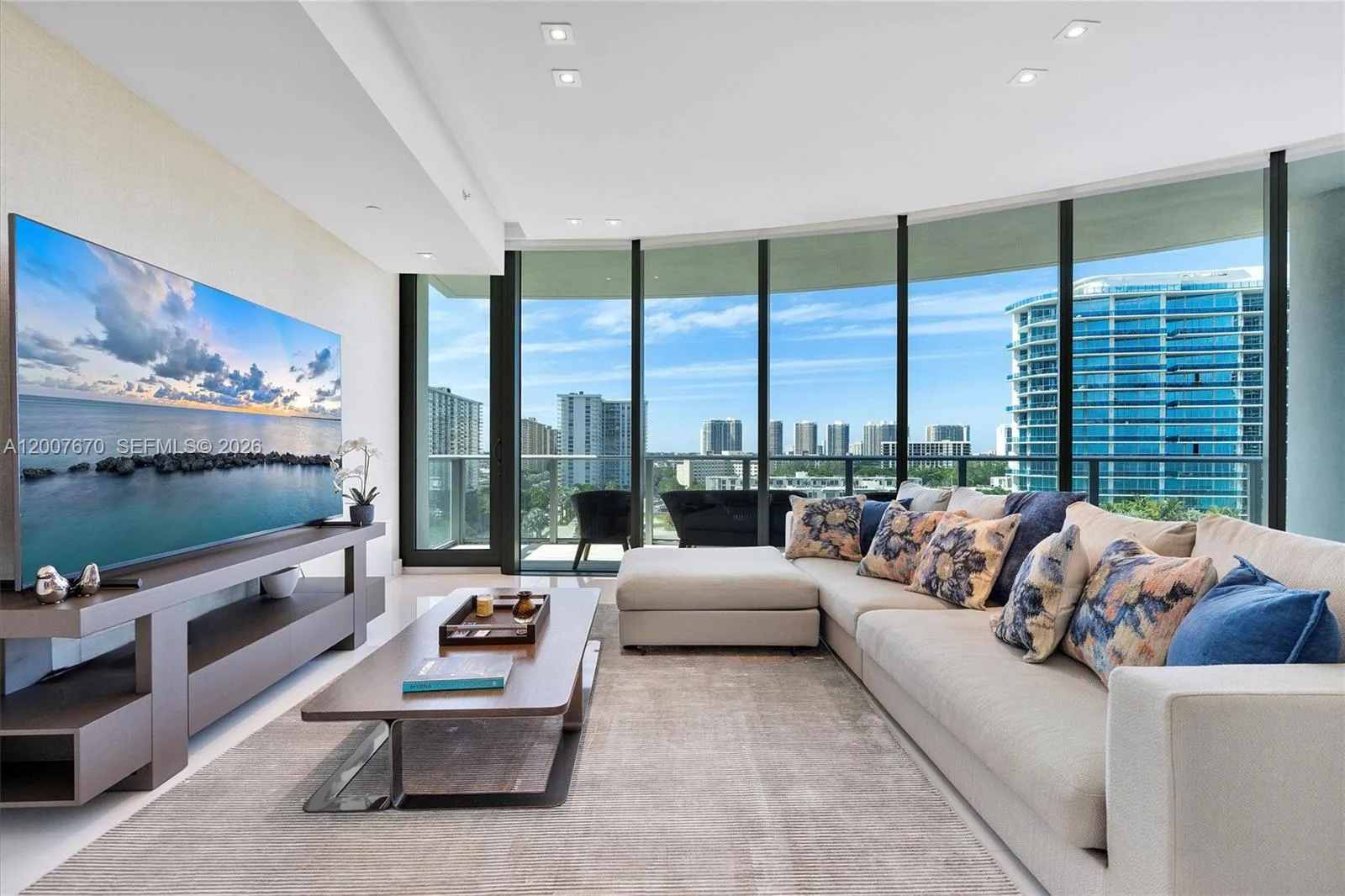 17475 Collins Ave # 504, Sunny Isles Beach, FL 33160 photo 2
