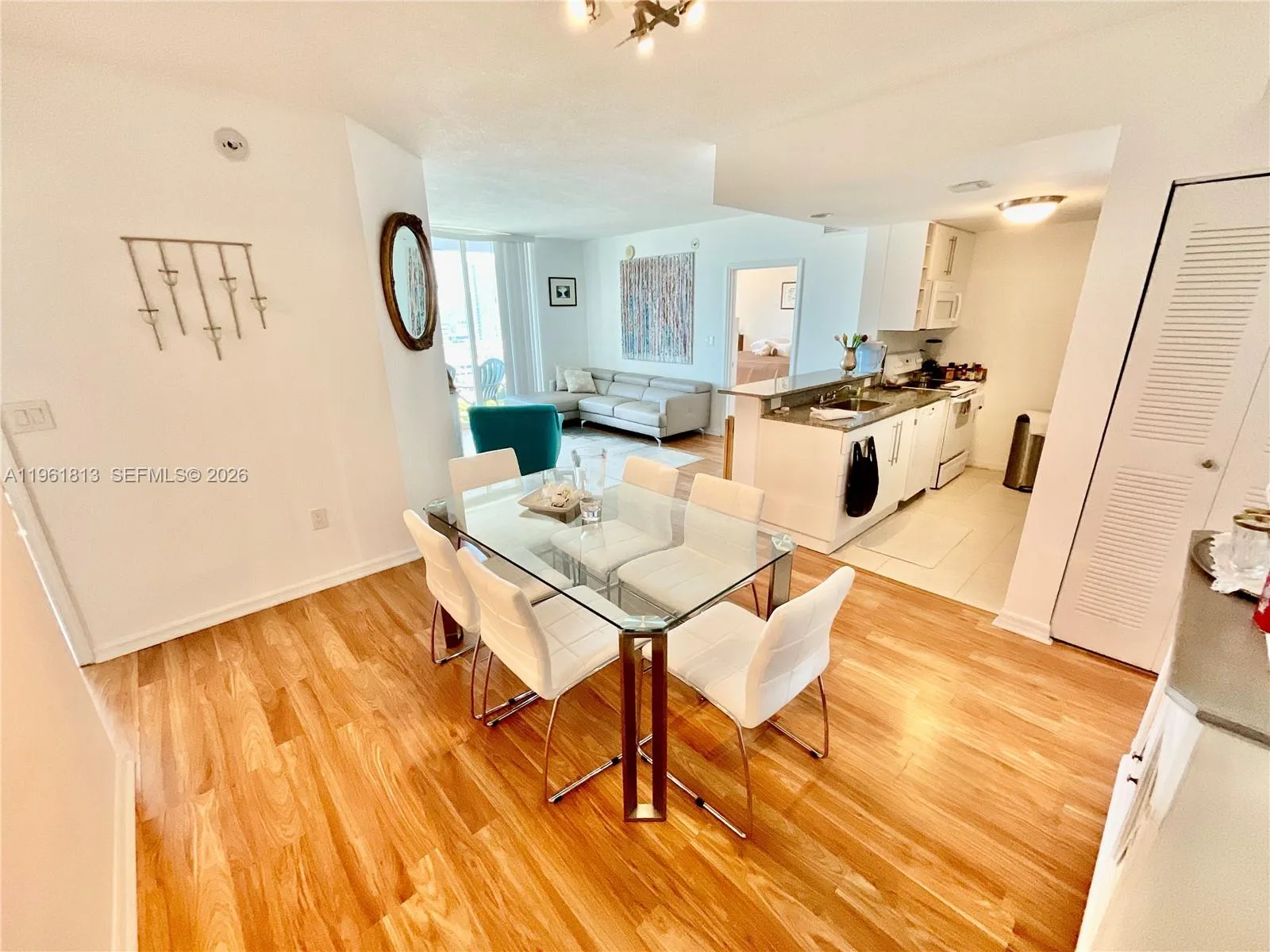 275 NE 18th St # 1705, Miami, FL 33132 photo 3