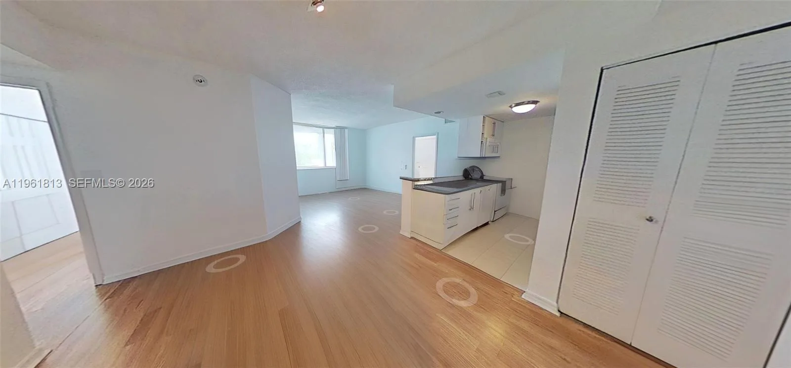 275 NE 18th St # 1705, Miami, FL 33132 photo 4