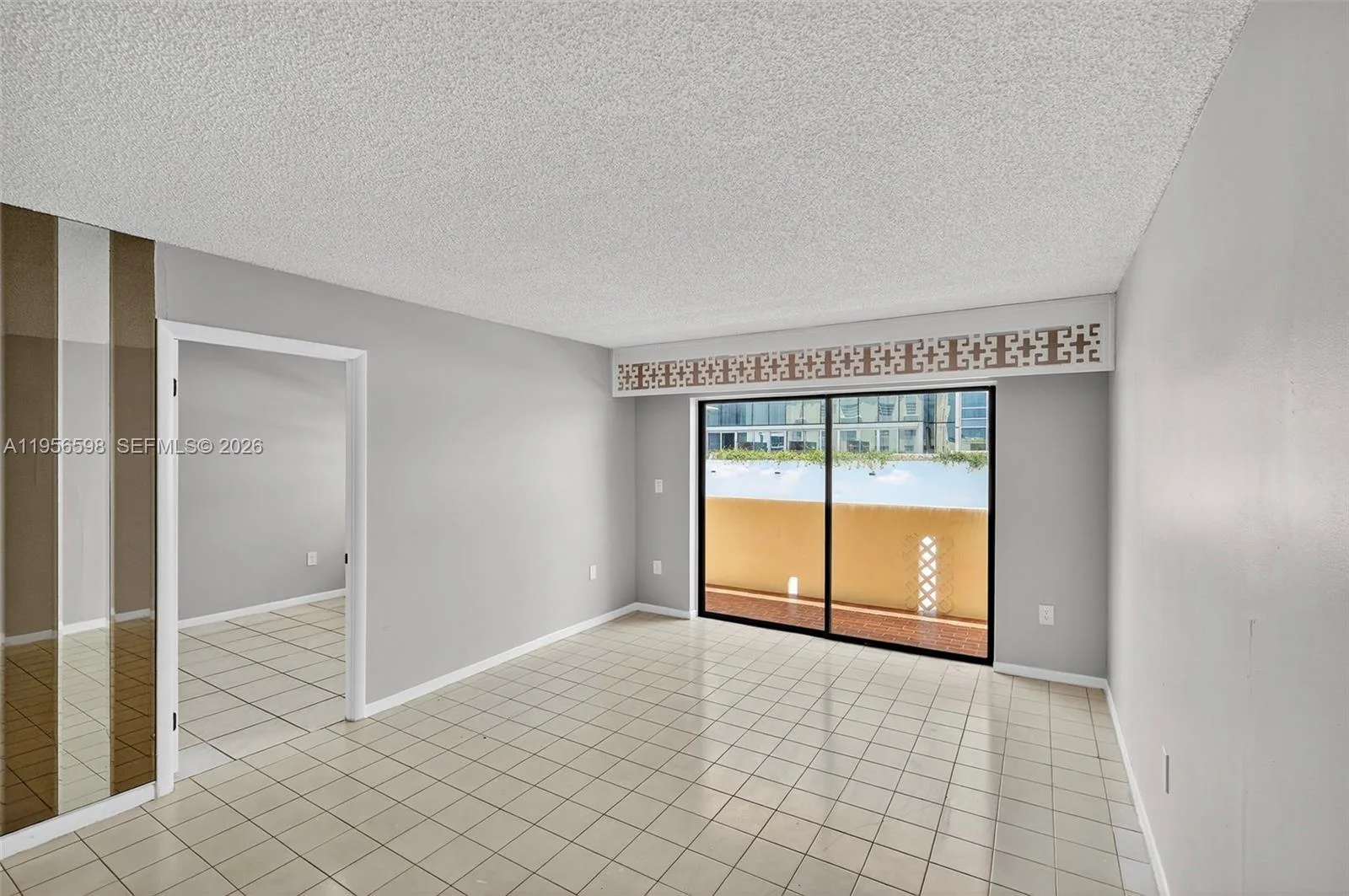 2924 Collins Avenue # 501, Miami Beach, FL 33140 photo 4