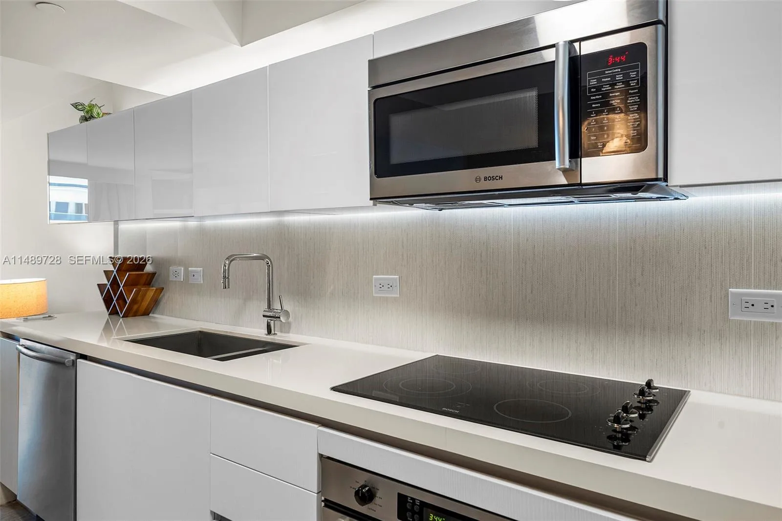 102 24th St # 1412, Miami Beach, FL 33139 photo 11