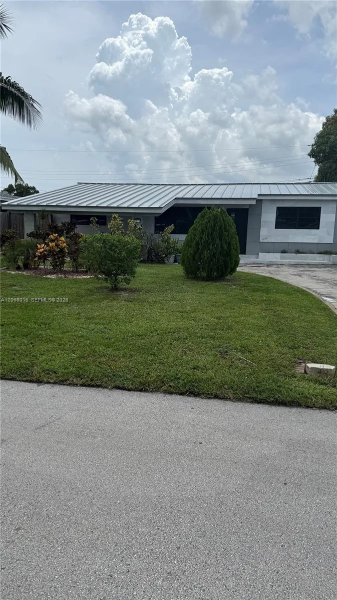 7672 Kismet St, Miramar, FL 33023