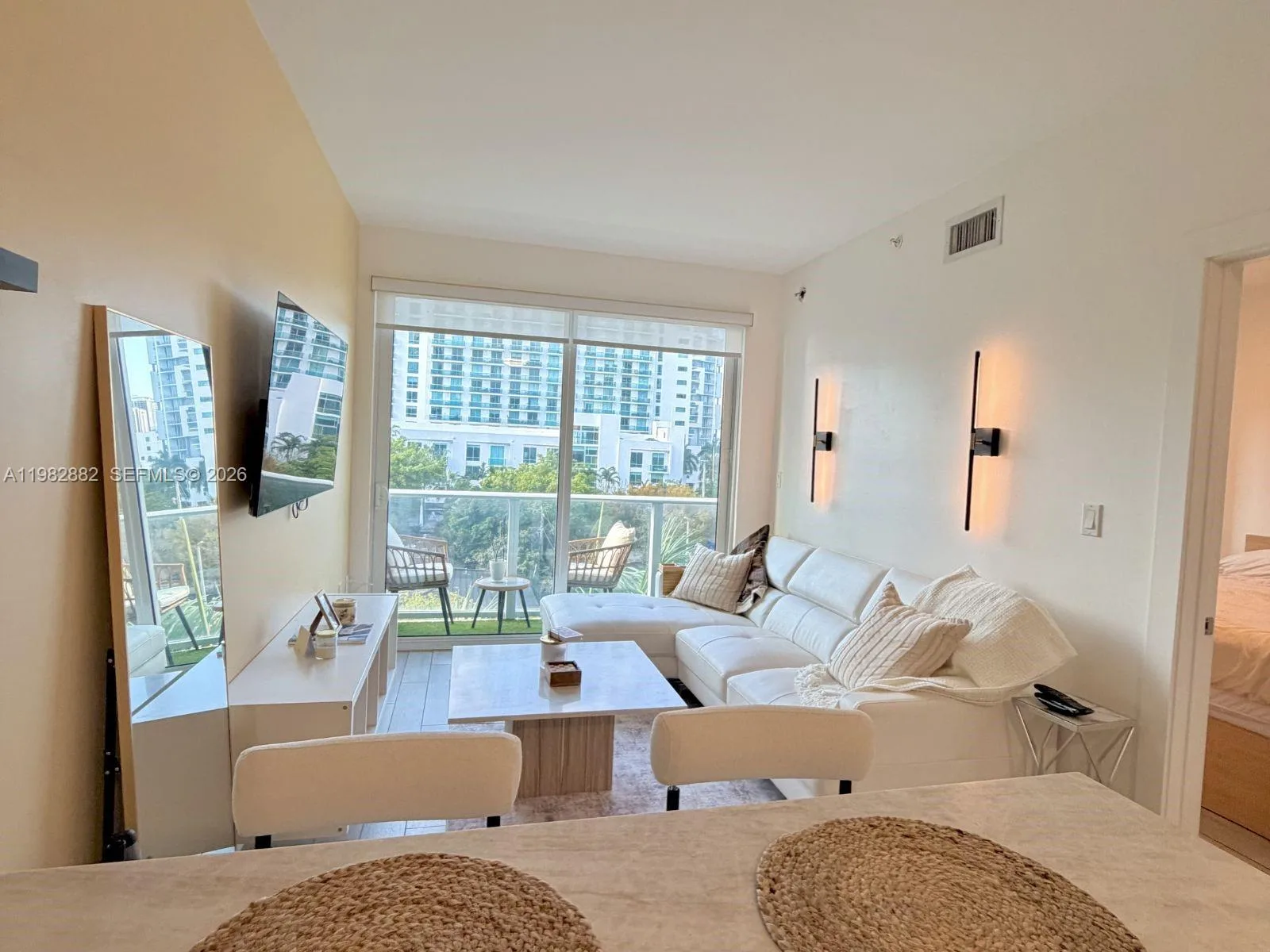321 NE 26th St # 513, Miami, FL 33137 photo 8