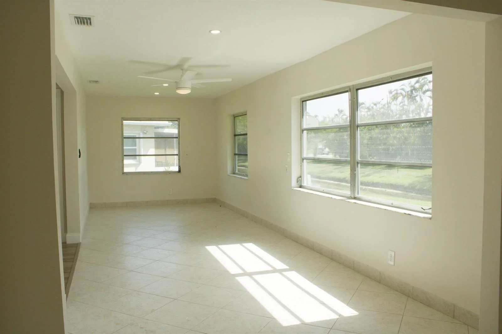 14243 EL CLAVEL Way, Delray Beach, FL 33484 photo 6