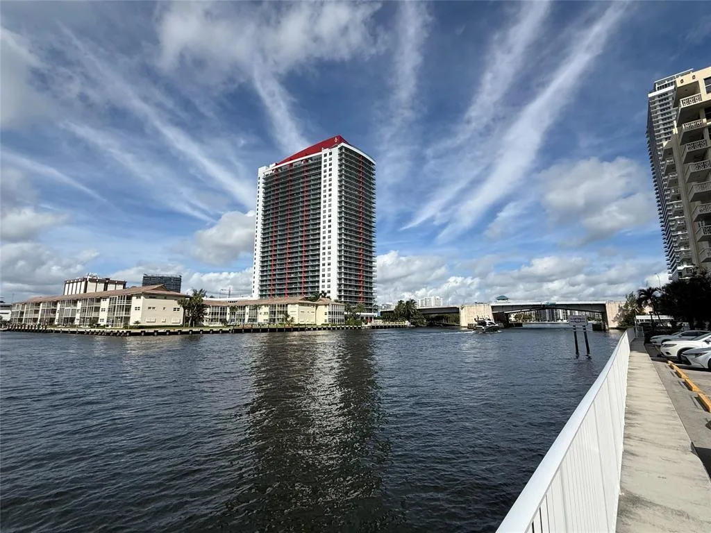 1833 S OCEAN Drive # 808, Hallandale Beach, FL 33009