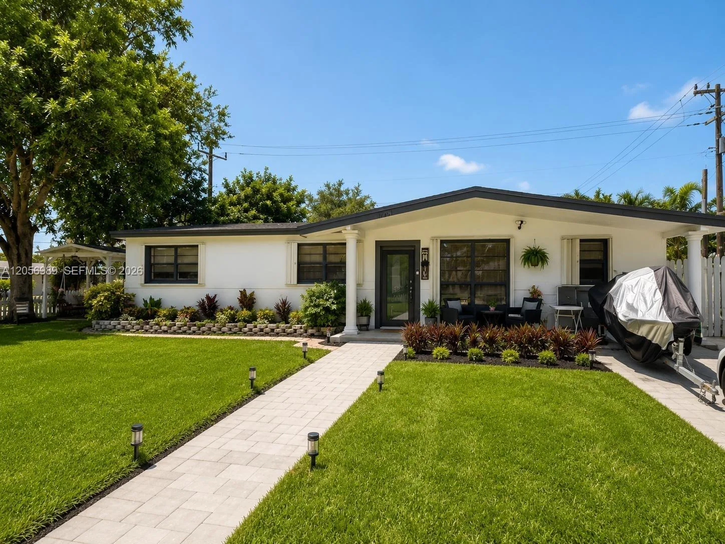 7061 Moseley St, Hollywood, FL 33024 photo 3
