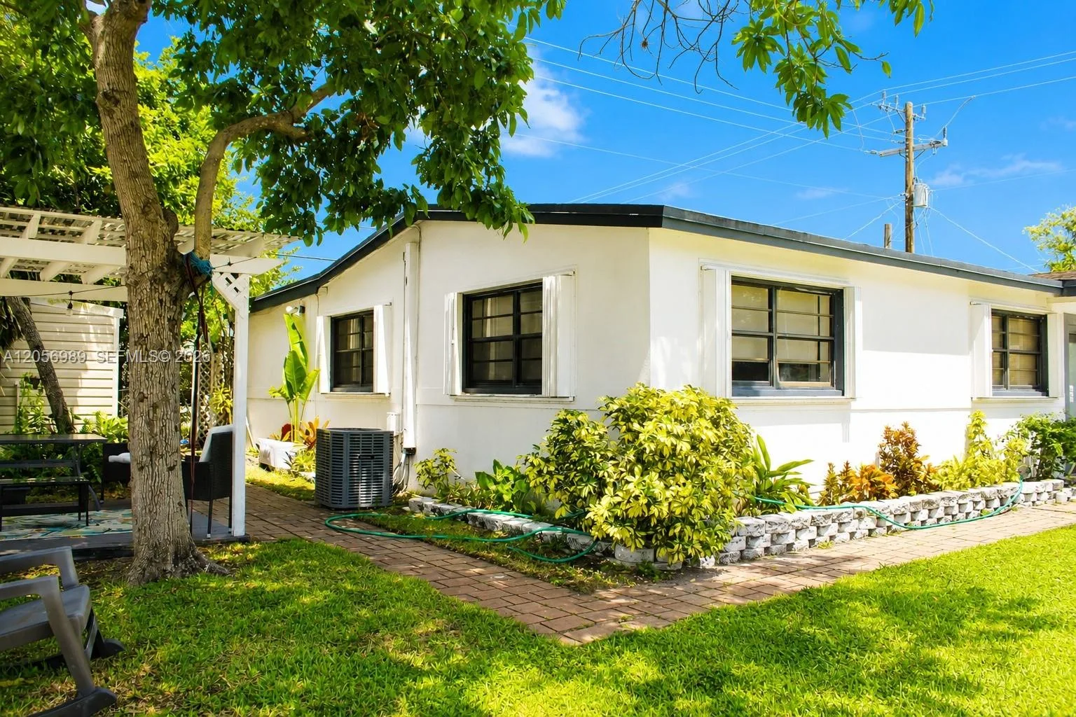 7061 Moseley St, Hollywood, FL 33024 photo 5