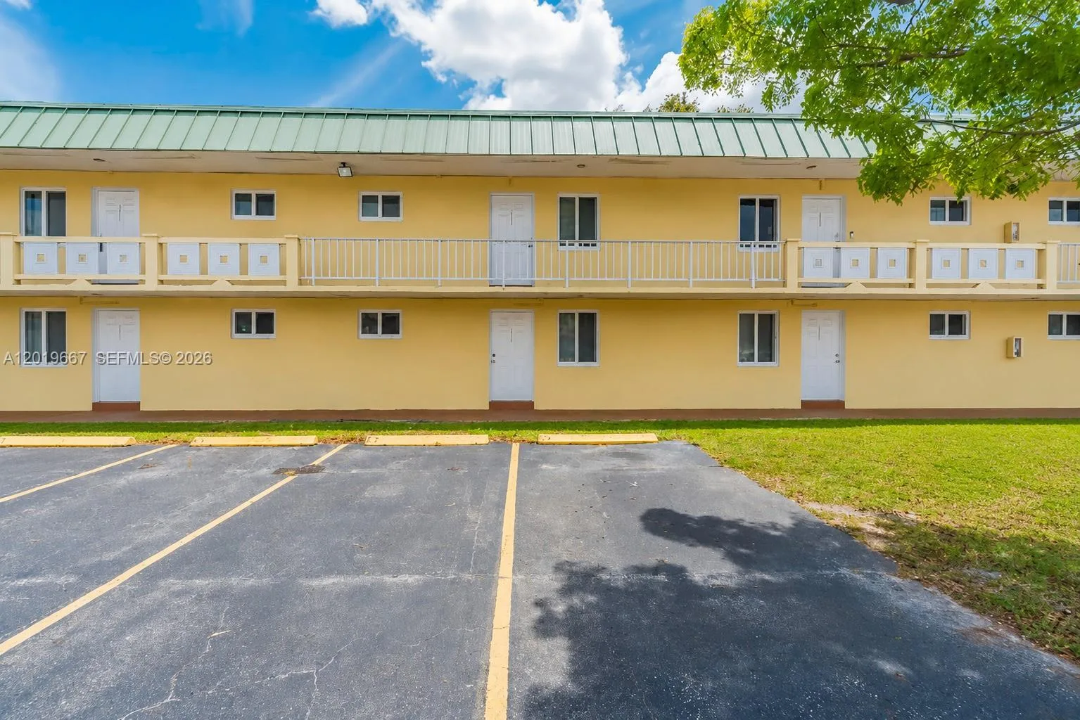 505 NW 177th St # 136, Miami Gardens, FL 33169