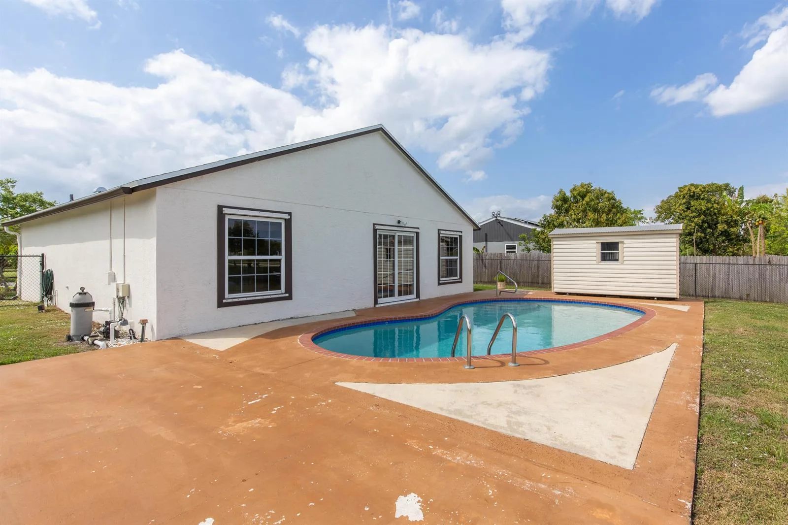 1240 Grandview Circle, Royal Palm Beach, FL 33411 photo 4