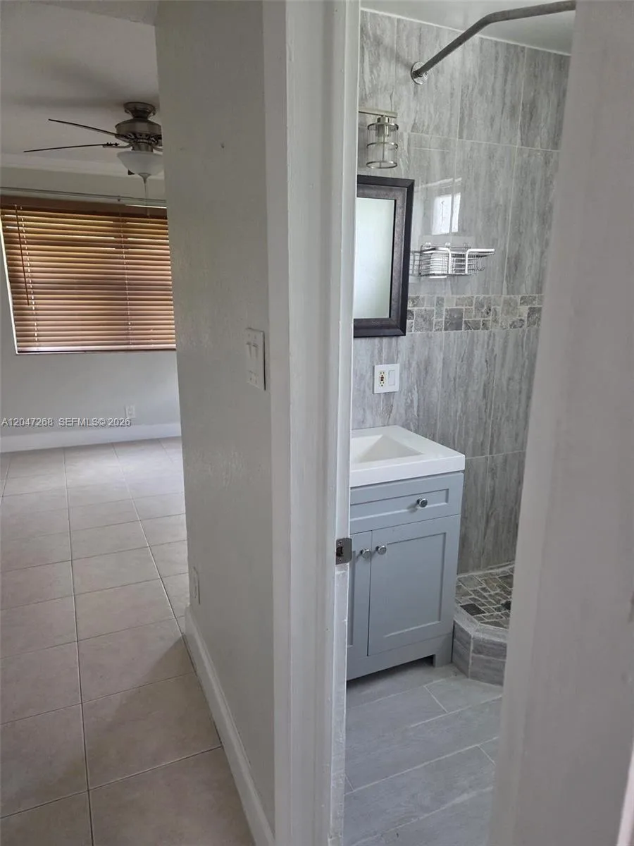 6118 Royal Palm Blvd, Margate, FL 33063 photo 11