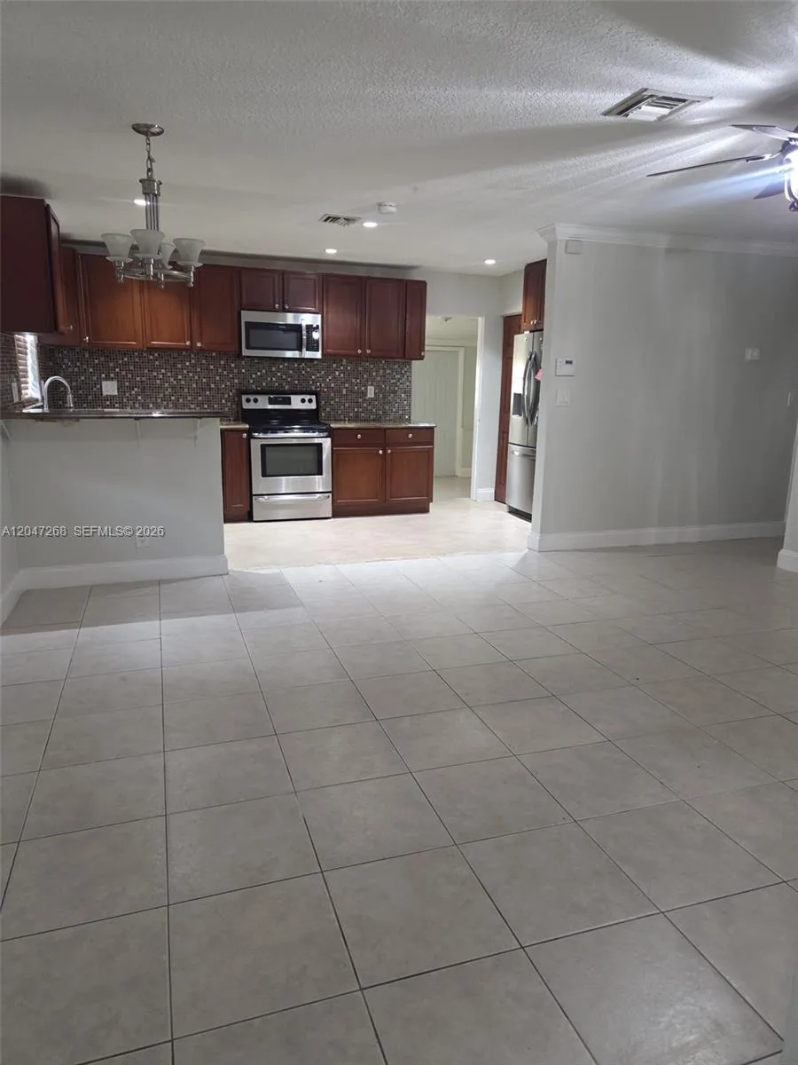 6118 Royal Palm Blvd, Margate, FL 33063 photo 2