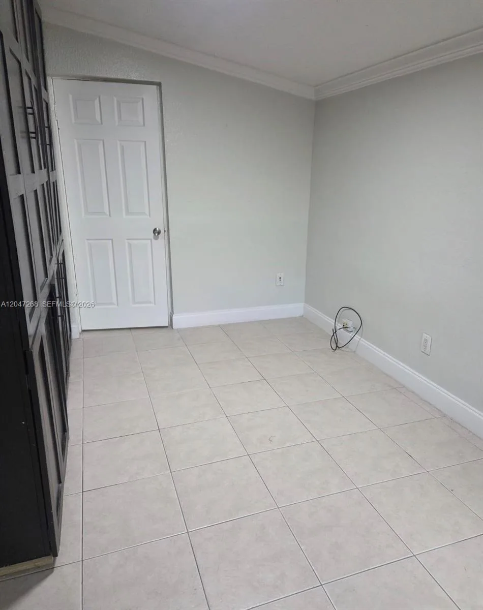 6118 Royal Palm Blvd, Margate, FL 33063 photo 4