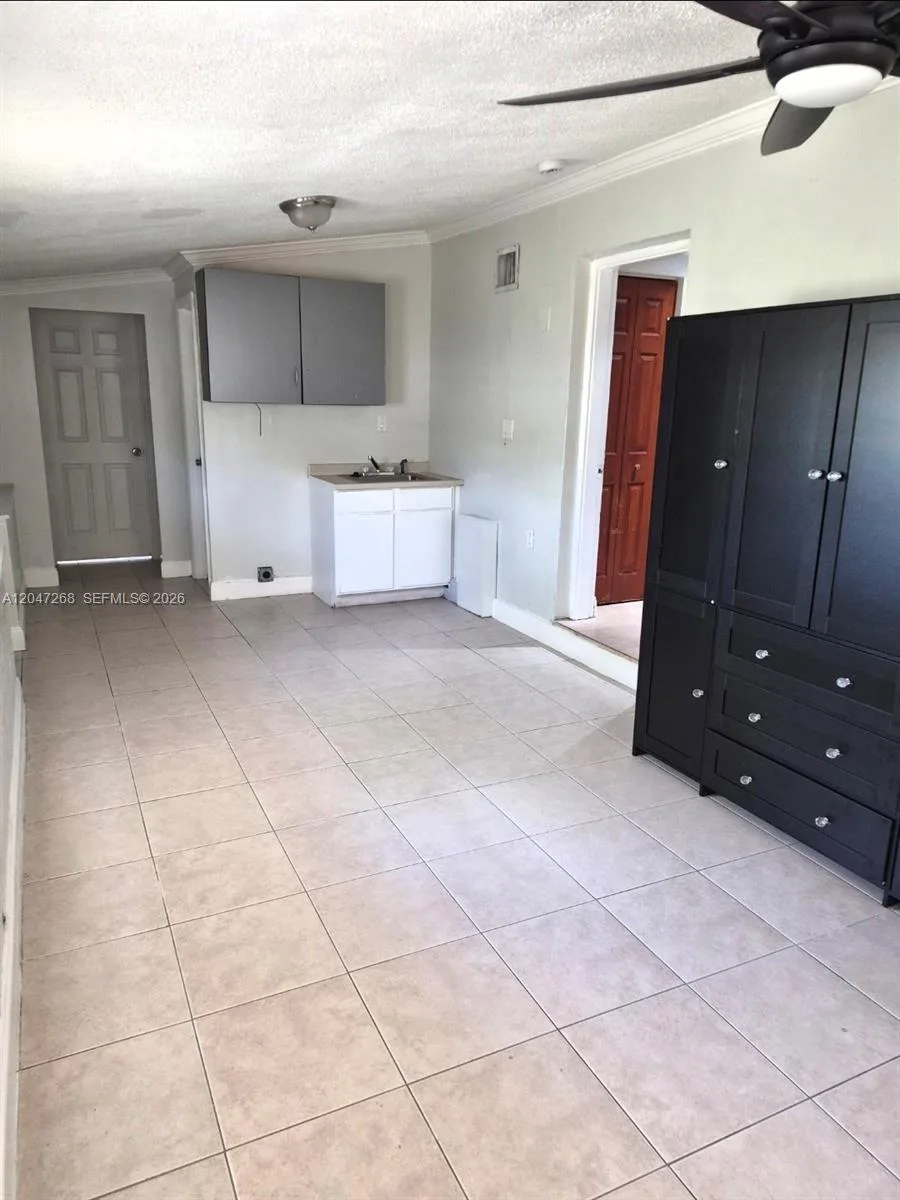 6118 Royal Palm Blvd, Margate, FL 33063 photo 5