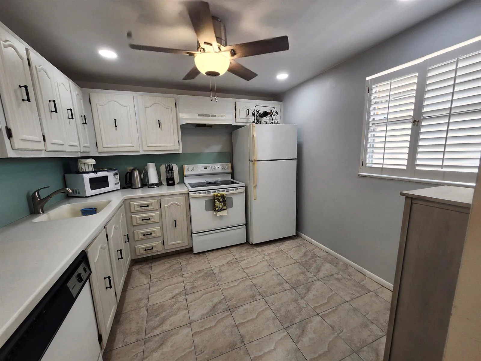 2600 NE 1st Lane # 311, Boynton Beach, FL 33435 photo 6