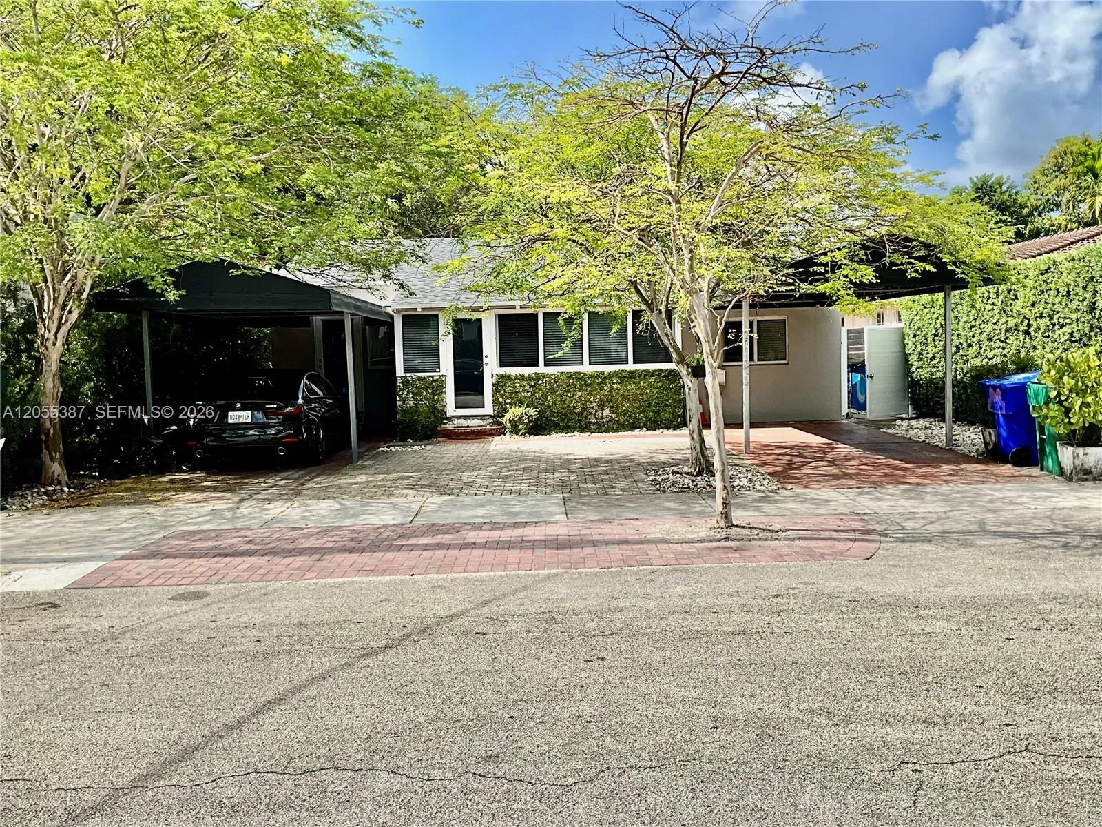 2000 SW 25th St, Miami, FL 33133