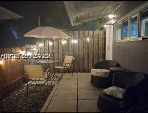 1337 NE 3rd Ave # 2, Fort Lauderdale, FL 33304