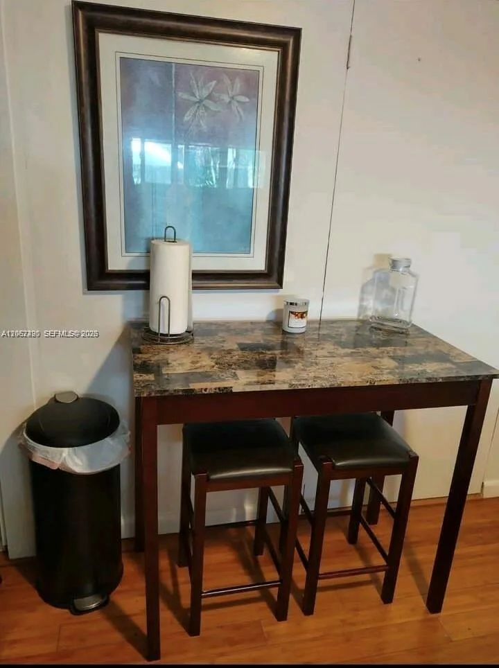 1337 NE 3rd Ave # 2, Fort Lauderdale, FL 33304 — zdjęcie 3