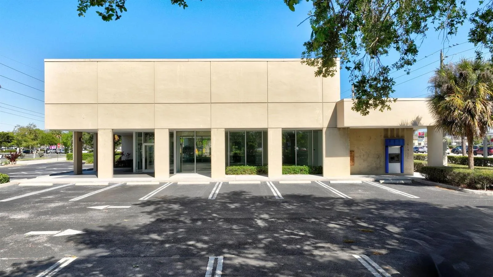 3250 SE Federal Highway, Stuart, FL 34997 photo 2
