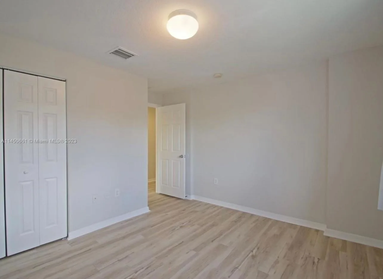 6030 SW 19th Place, North Lauderdale, FL 33068 photo 11