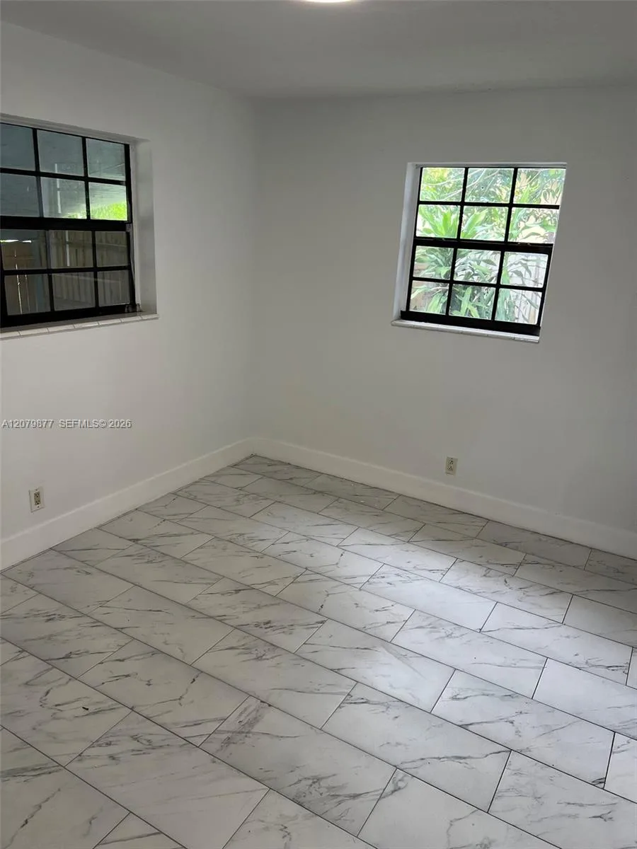 4421 NW 33rd St # 0, Lauderdale Lakes, FL 33319 — zdjęcie 3