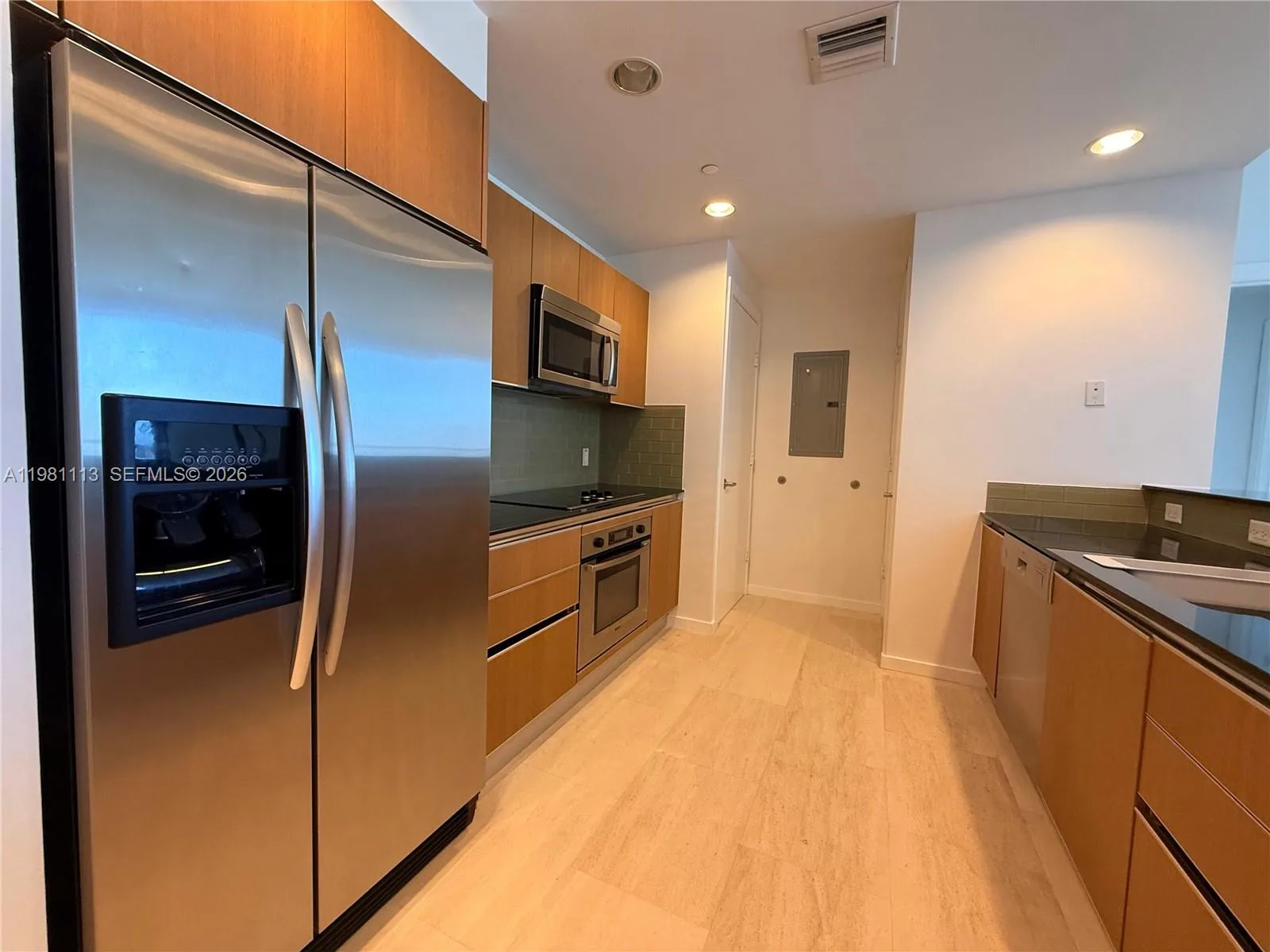 1050 Brickell Ave # 3202, Miami, FL 33131 photo 4