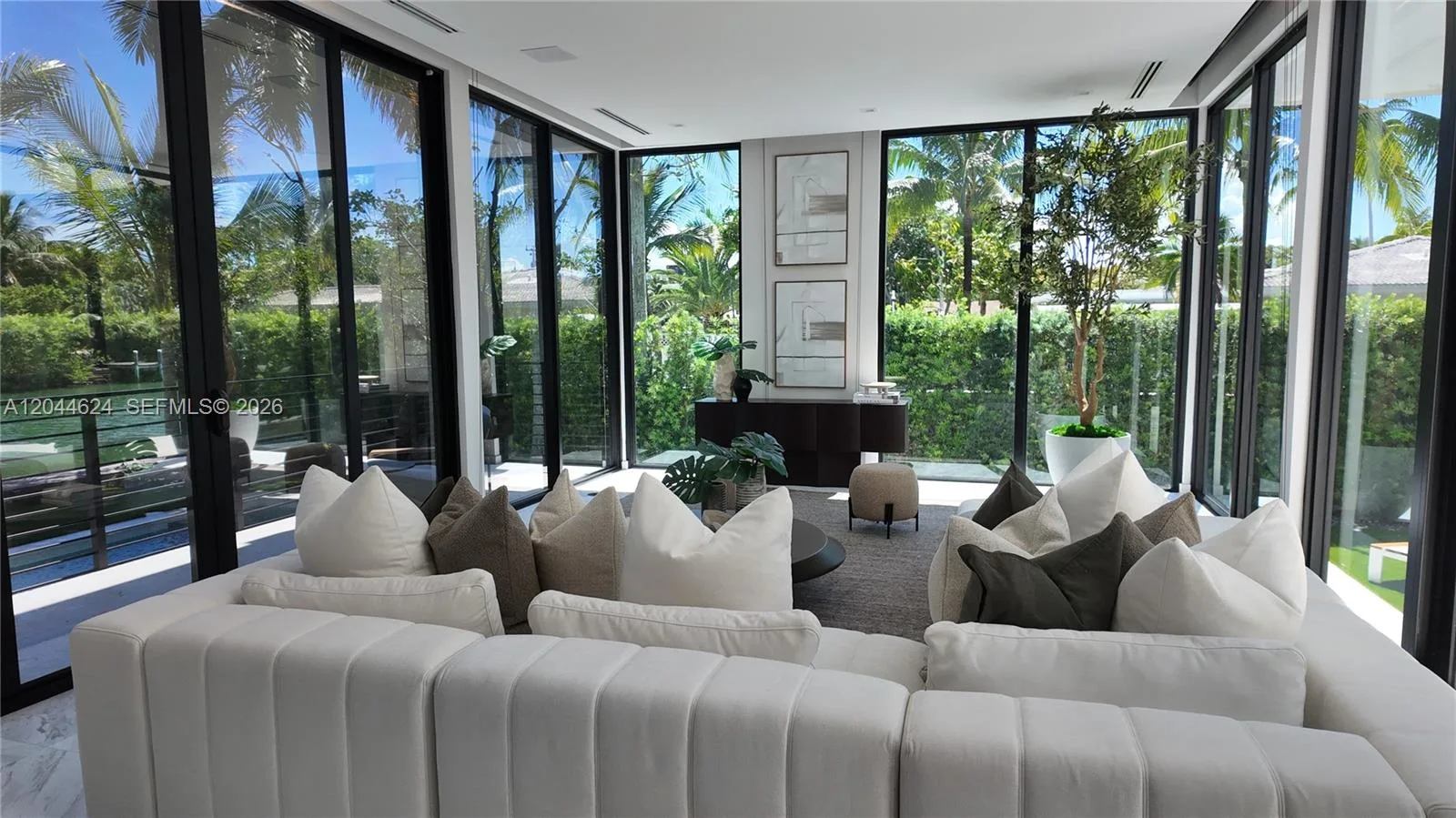 570 S Shore Dr, Miami Beach, FL 33141 photo 13