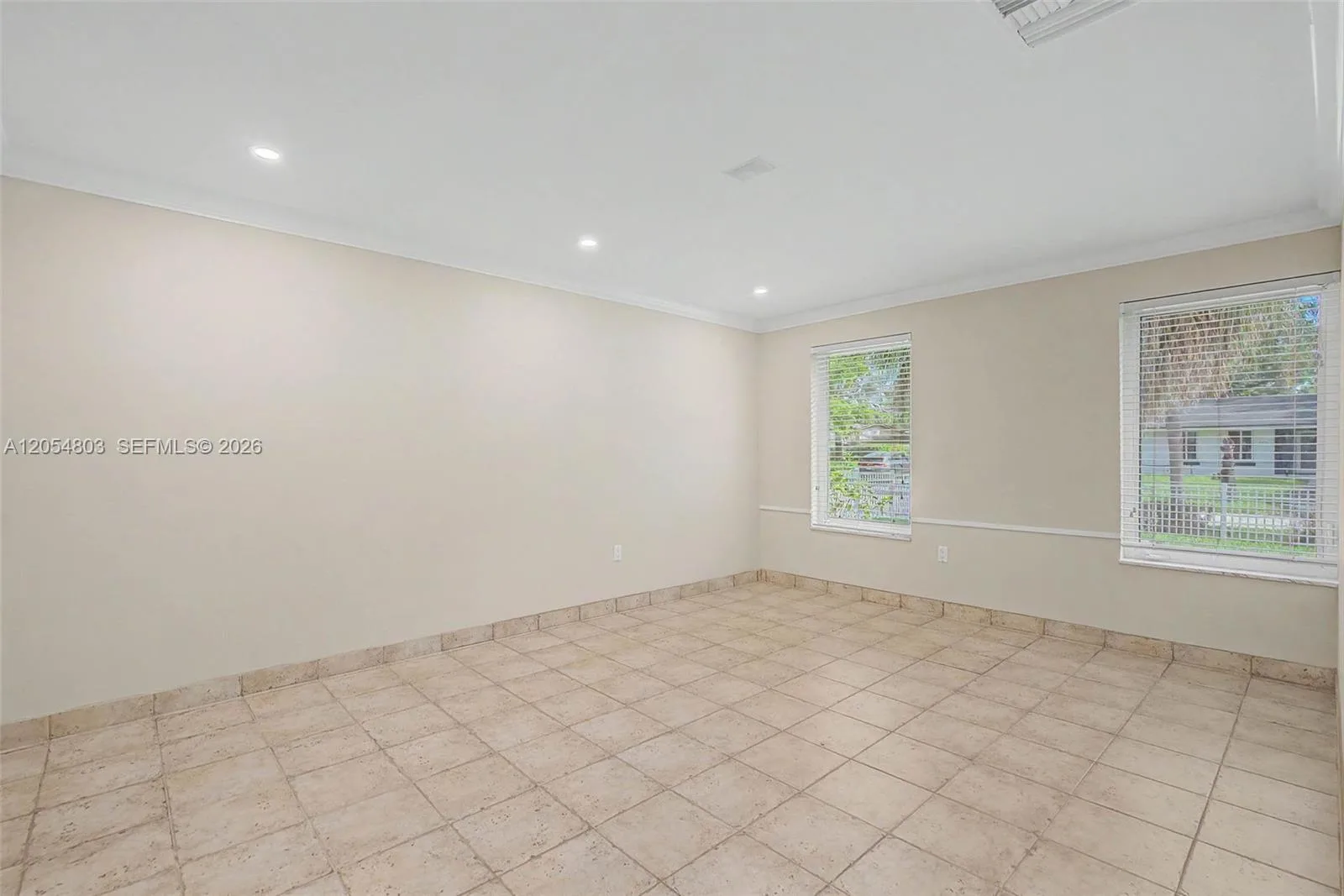 10650 SW 77th Ct, Pinecrest, FL 33156 photo 4
