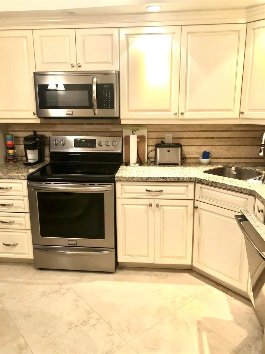 5440 N Ocean Drive # 803, Singer Island, FL 33404 photo 5