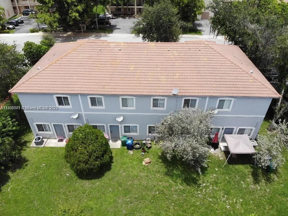 8706 NW 38th Dr, Coral Springs, FL 33065 photo 6