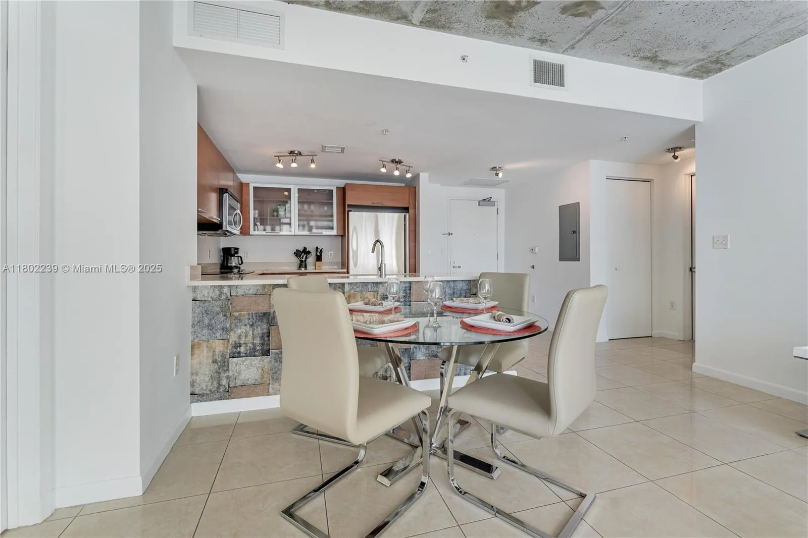 3250 NE 1st Ave # 702, Miami, FL 33137 photo 11