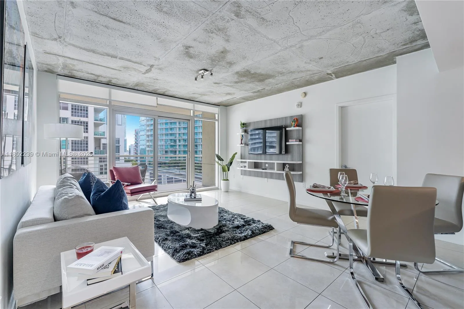 3250 NE 1st Ave # 702, Miami, FL 33137 photo 8