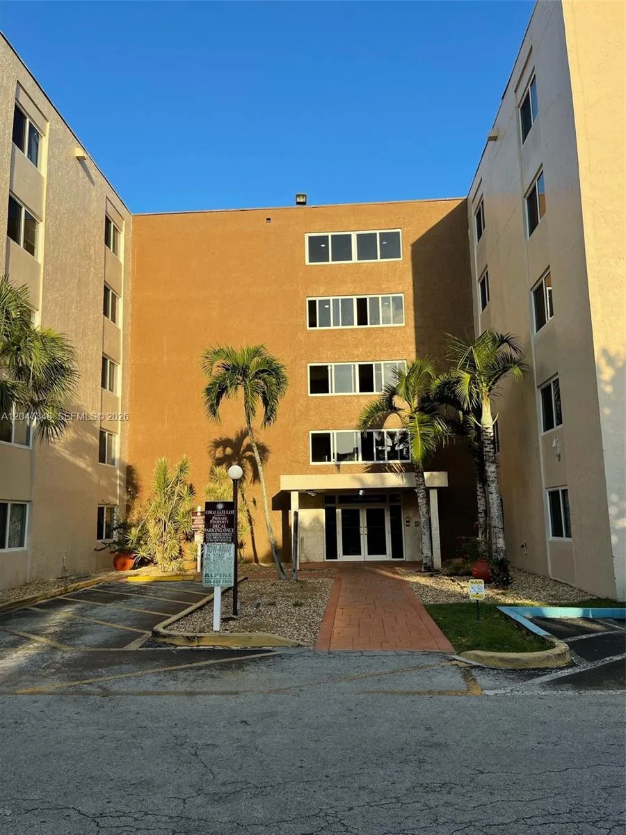 6950 Miami Gardens Dr # 2-312A, Hialeah, FL 33015 photo 2