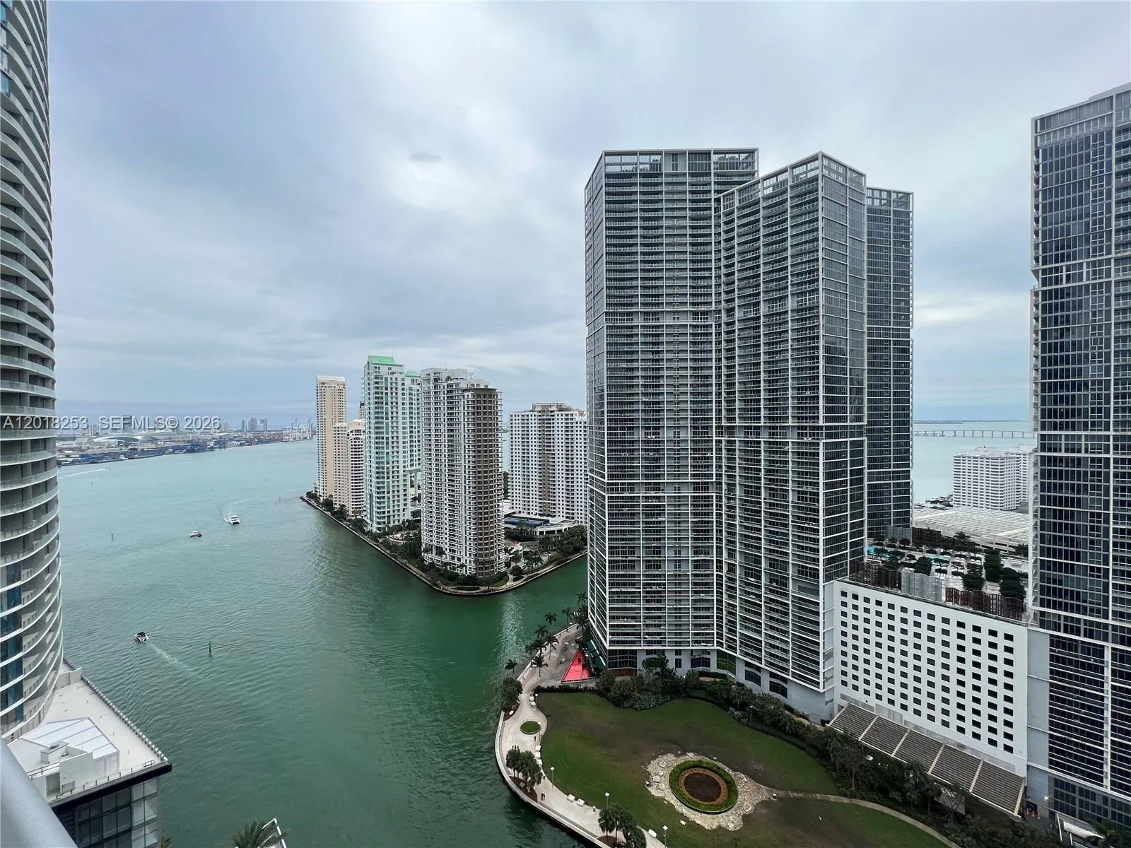 200 Biscayne Boulevard Way # 3106, Miami, FL 33131
