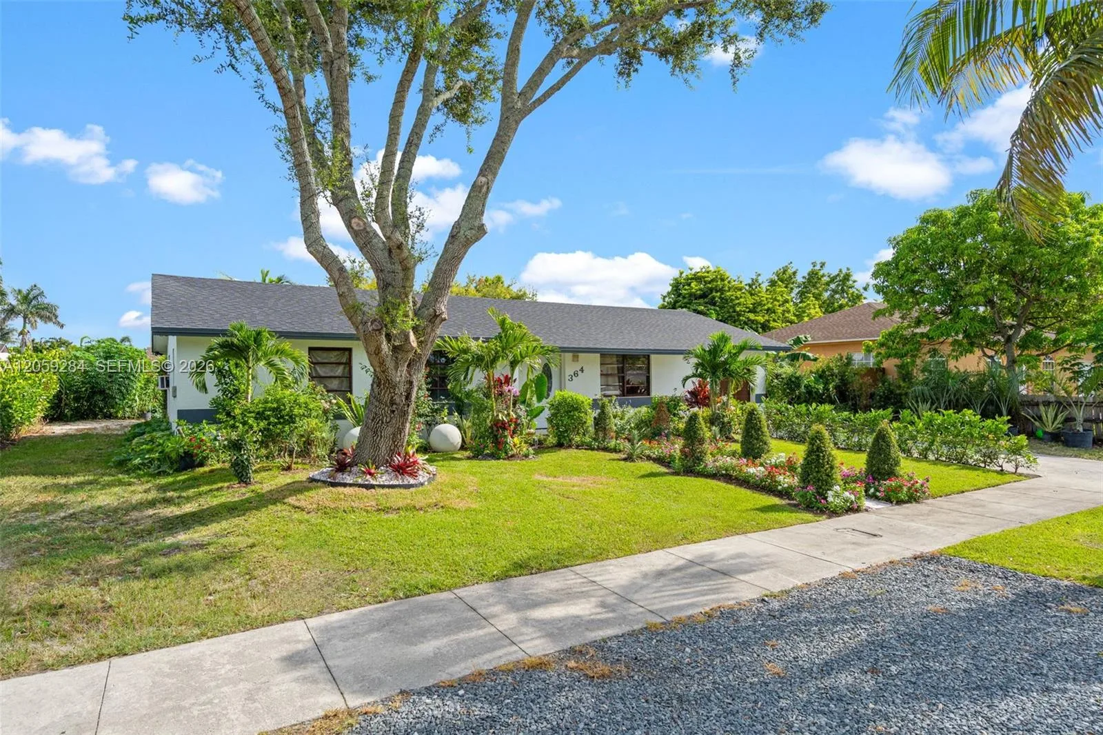 364 NW 17th Ct, Homestead, FL 33030 photo 3