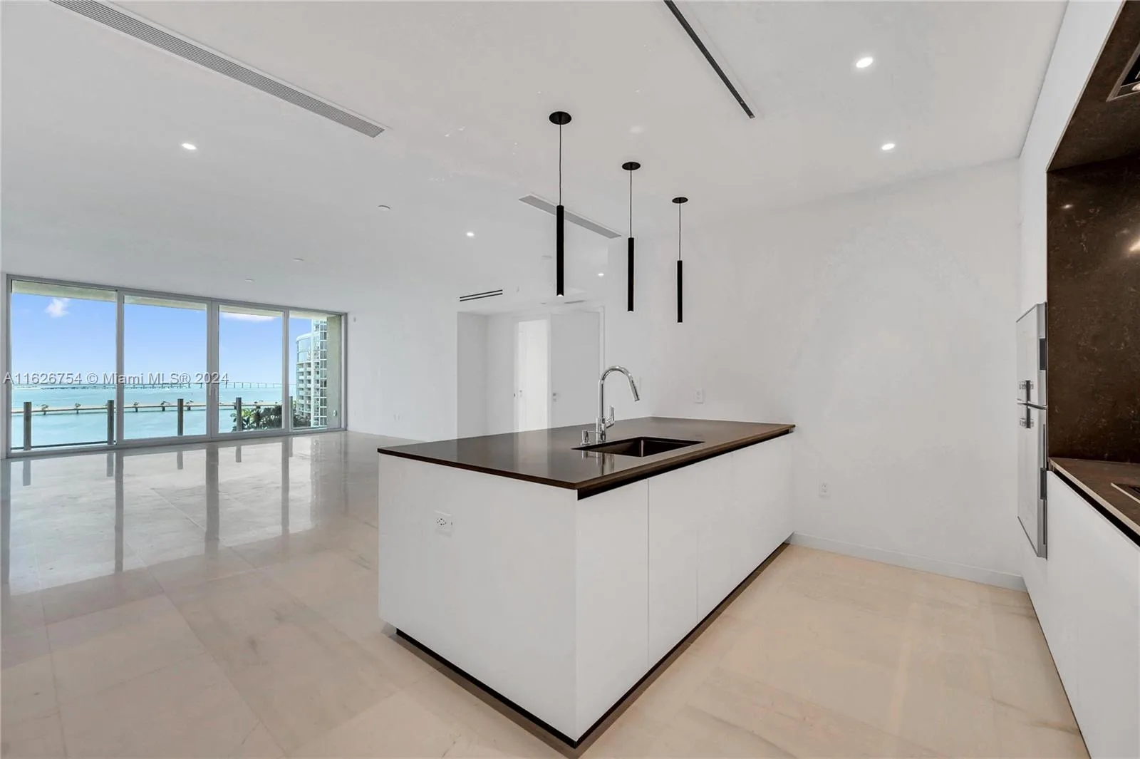 300 Biscayne Blvd Way # 703, Miami, FL 33131 photo 5
