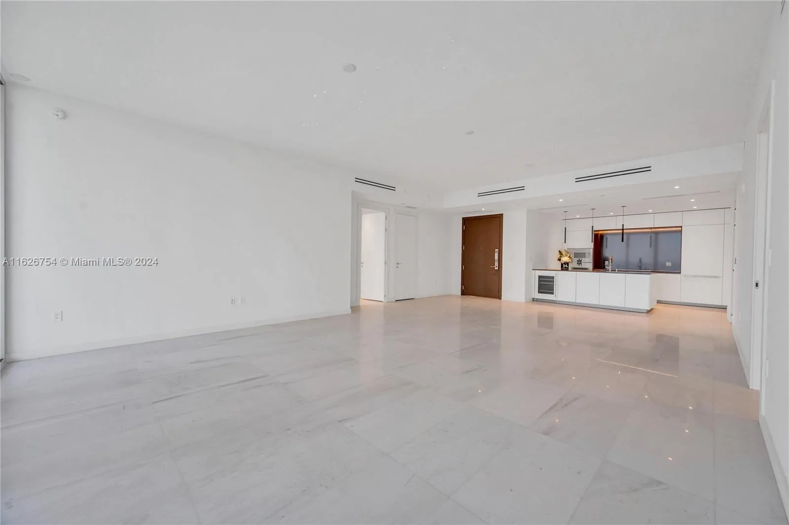 300 Biscayne Blvd Way # 703, Miami, FL 33131 photo 9