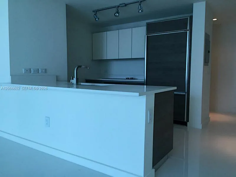 1100 S MIAMI AV # 3908, Miami, FL 33130 photo 10