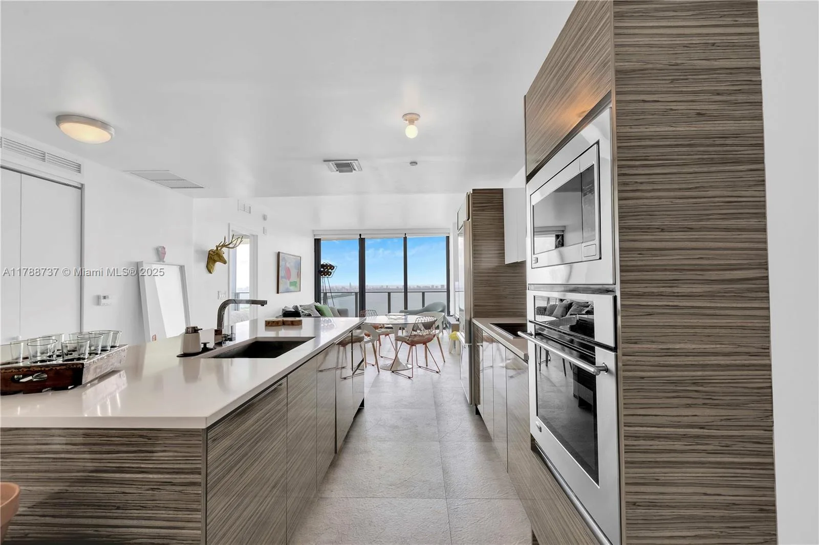 460 NE 28th St # 3703, Miami, FL 33137 photo 10