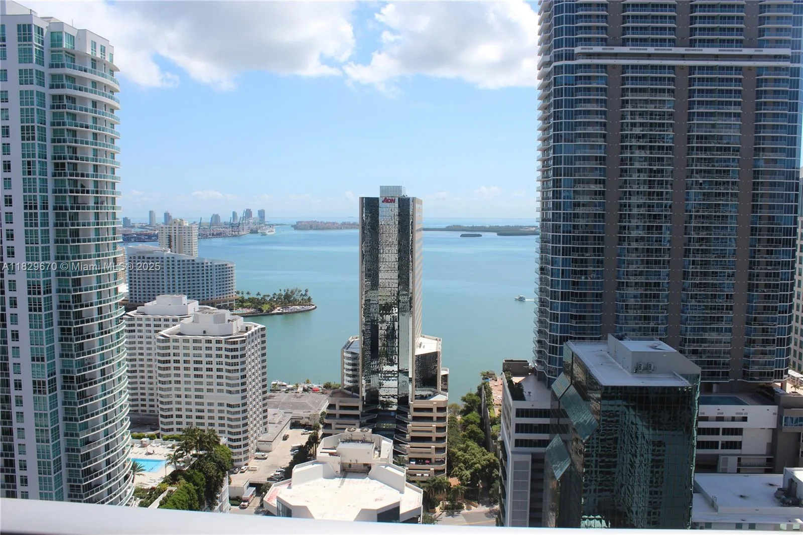 1010 Brickell Ave # 3403, Miami, FL 33131