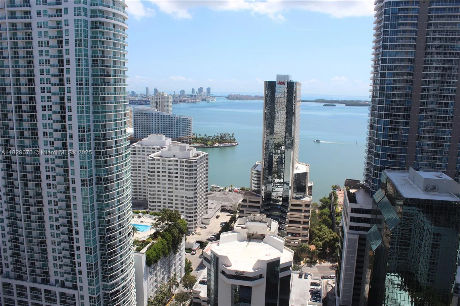1010 Brickell Ave # 3403, Miami, FL 33131 photo 3