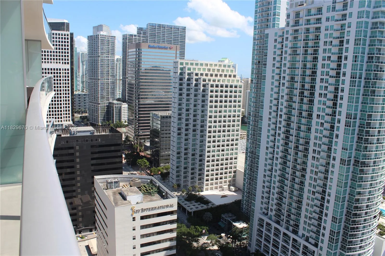 1010 Brickell Ave # 3403, Miami, FL 33131 photo 5