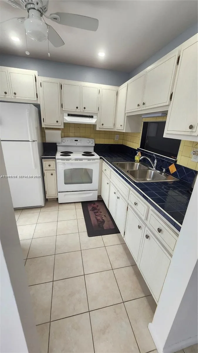 4299 NW 16th St # 209, Lauderhill, FL 33313 photo 4