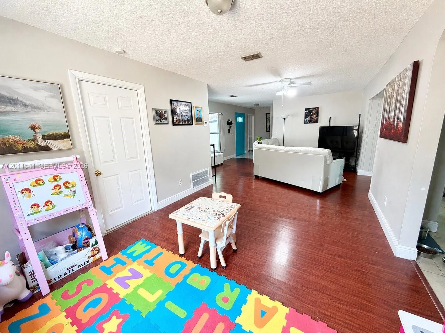 143 VALLEY CIR, Tampa, FL 33510 photo 6
