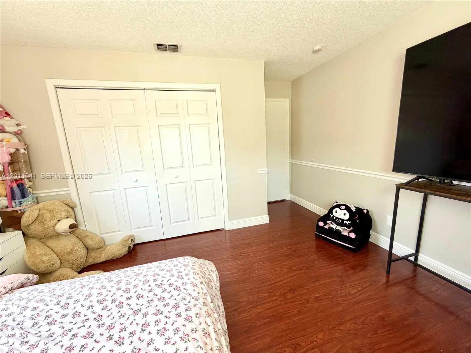 143 VALLEY CIR, Tampa, FL 33510 photo 8