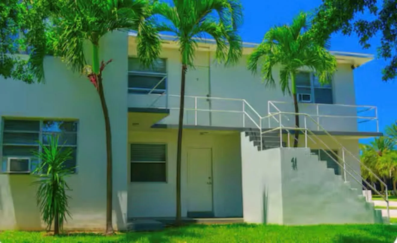 41 NE 1st Avenue # 1-4, Dania Beach, FL 33004
