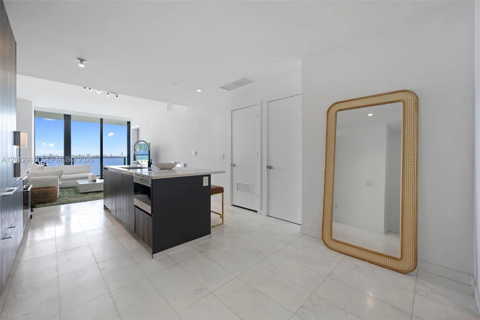 480 NE 31st St # 1702, Miami, FL 33137 photo 12